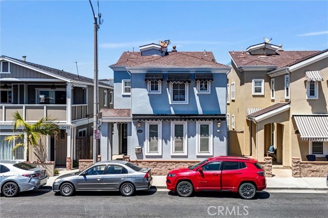 Building Photo - 206 E Balboa Blvd