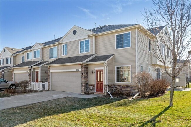 Building Photo - 8580 Rock Dr