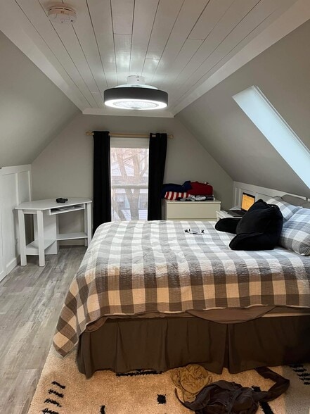 Master Bedroom - 4307 N Bernard St
