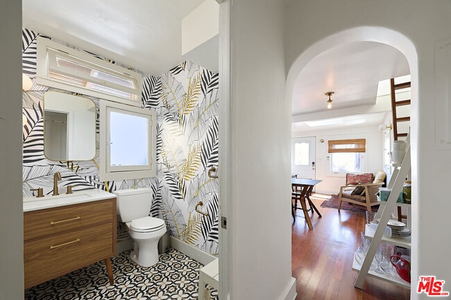 Building Photo - 34 Park Ave