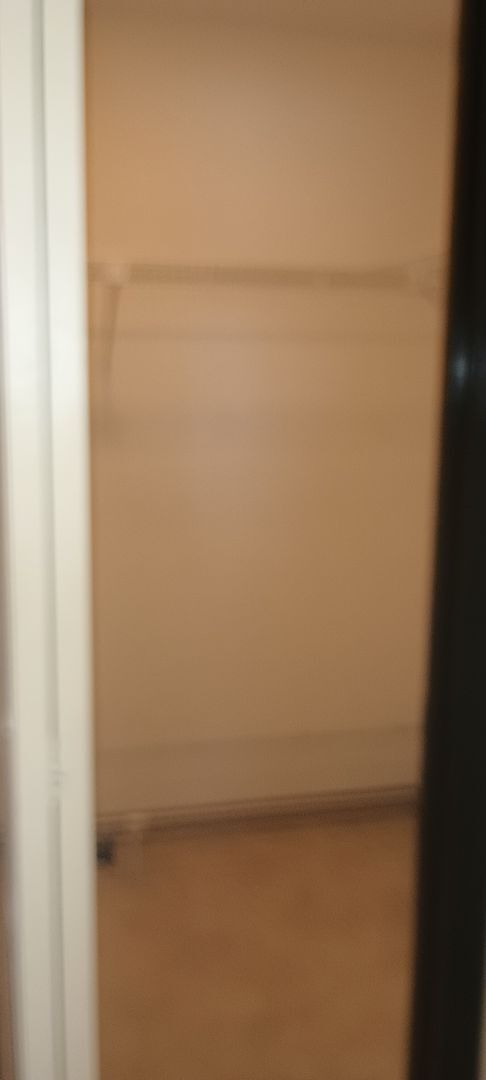 Building Photo - Beautiful 2 bedroom 2 bathroom house 1 car...