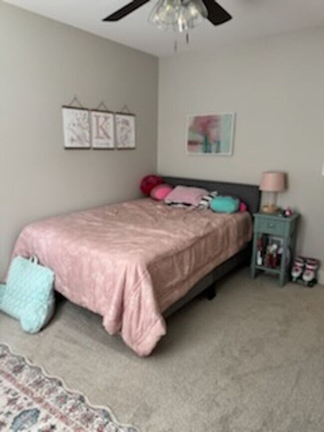 Building Photo - Newly Built 3 Bedroom Duplex in Irvine Acres!