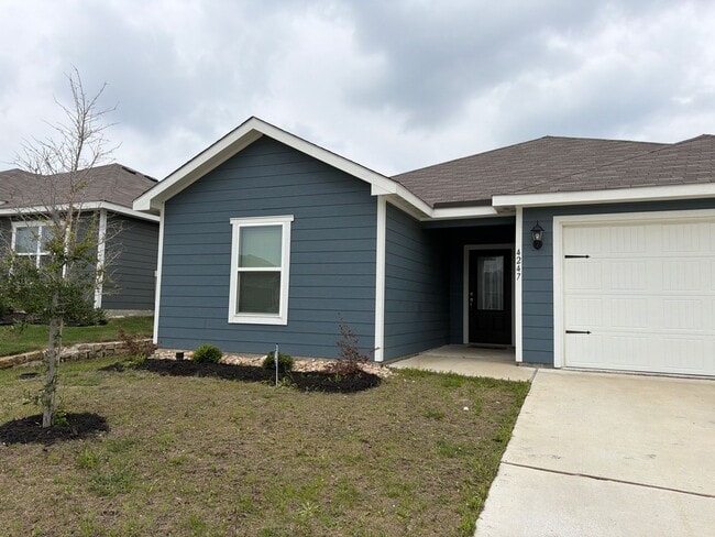 Building Photo - 3 BR/2BA | Newer Construction  Spacious Single-Story  | Covered Patio |With Flex Room!