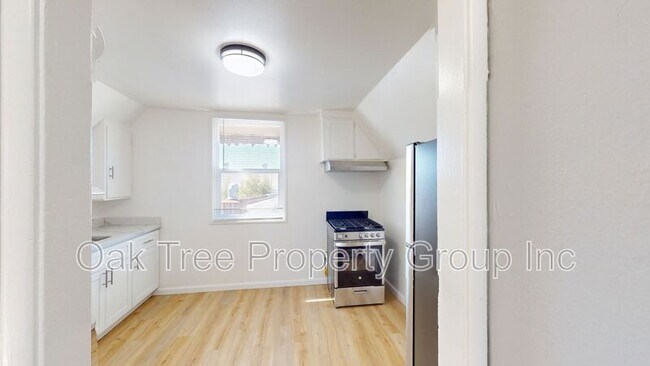 Building Photo - 3619-3619 San Leandro St