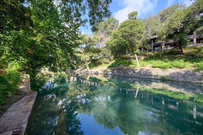 Building Photo - 82 Guada Coma Dr