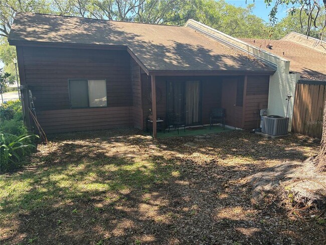 Building Photo - 501 Mansfield Dr