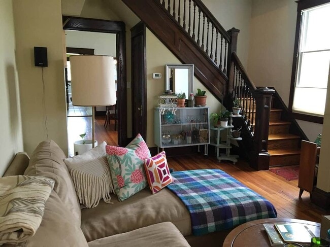 Building Photo - 216 Washington St