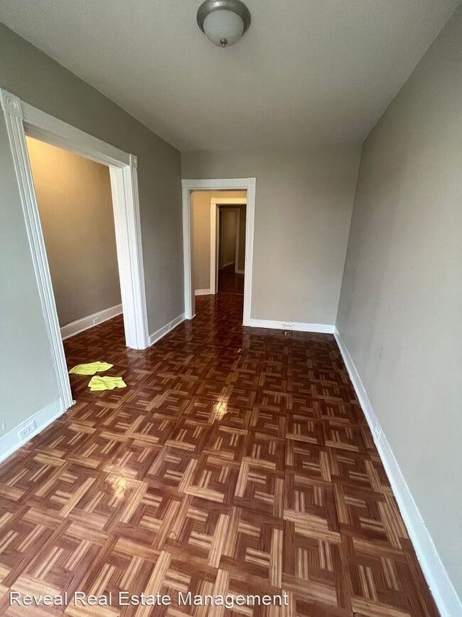 Building Photo - 3 br, 1 bath House - 2841 Parkwood Ave