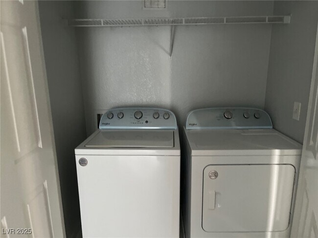 Building Photo - 1300 S Arlington St