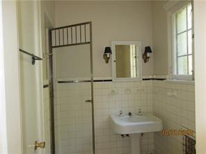 Building Photo - 70 N Monterey St