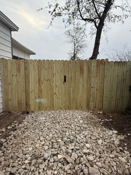 Building Photo - 1206 Zeola St