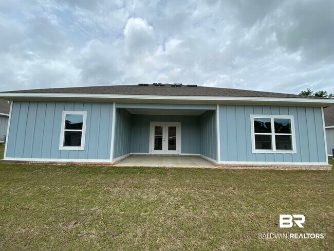 Building Photo - 510 Hardwood Ave