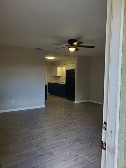 Building Photo - 15149 Westminister Ave