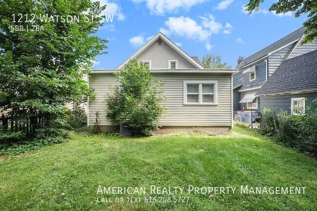 Building Photo - 1212 Watson St SW