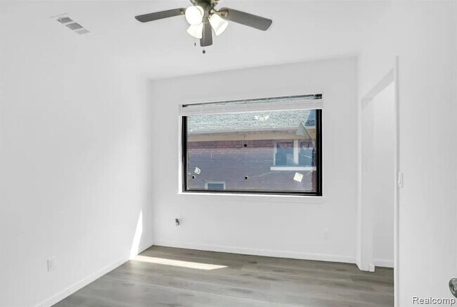 Building Photo - 2641 Monterey St