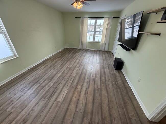 Building Photo - 1148 Somerville Dr