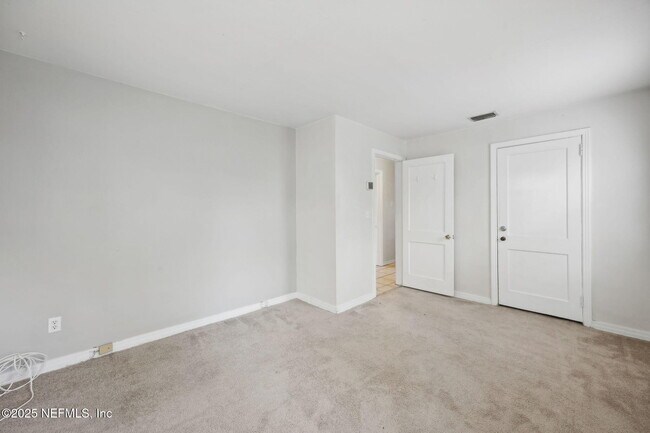 Building Photo - 1338 Wolfe St