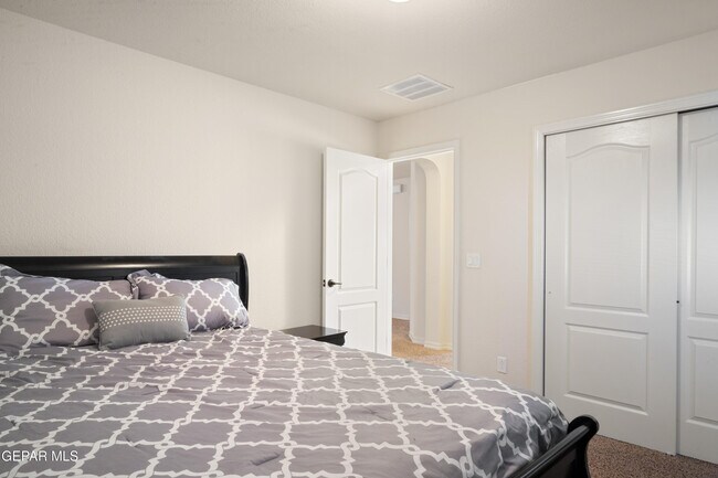 Building Photo - 13483 Halifax St