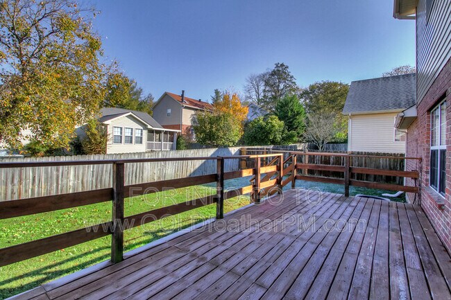 Building Photo - 117 Brenton Ct