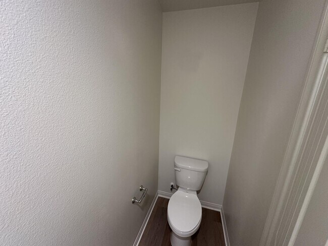 Building Photo - 2262 W Mill St