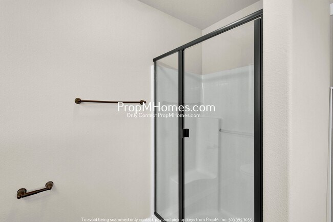 Building Photo - Luxury Four Bedroom Home in Villebois - Co...