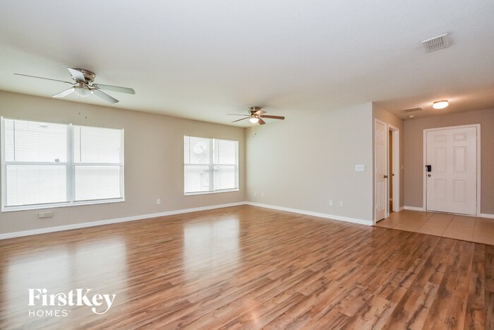 Building Photo - 315 Willowbay Ridge St