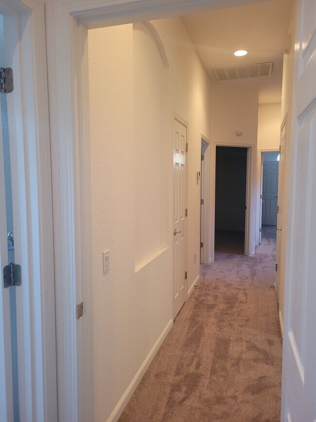 Building Photo - Sun City Roseville