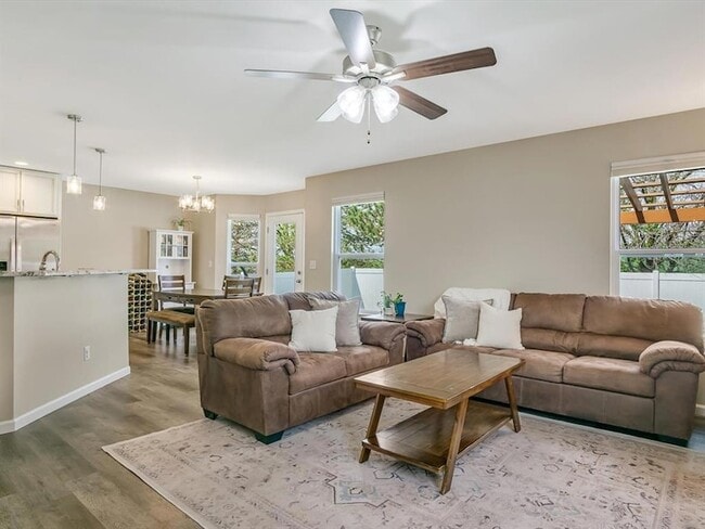 Building Photo - 1398 Orchard Lakes Cir