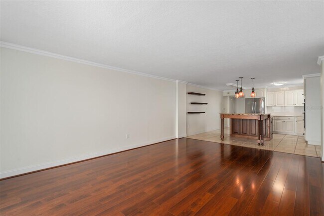 Building Photo - 1100 S Orlando Ave