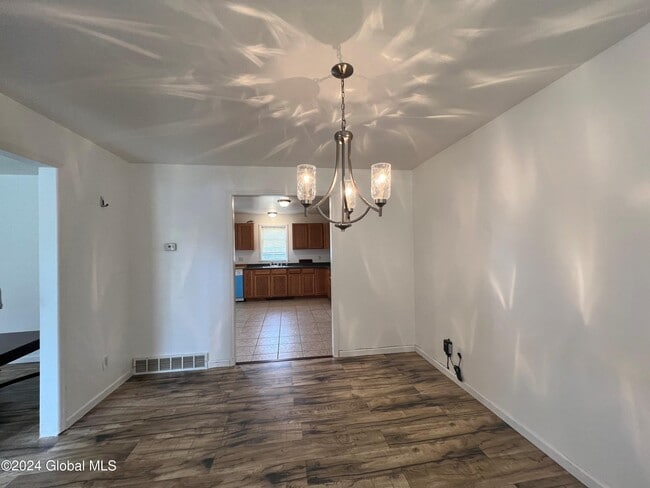 Building Photo - 313 Chiswell Rd