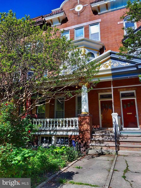 Primary Photo - 2816 St Paul St