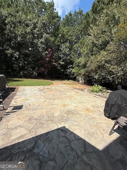 Building Photo - 3123 Rockview Dr