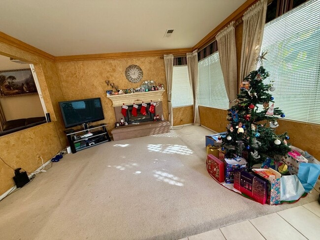 Building Photo - Scripps Ranch 4 Br 3 baths garage yard solar for rent $4990