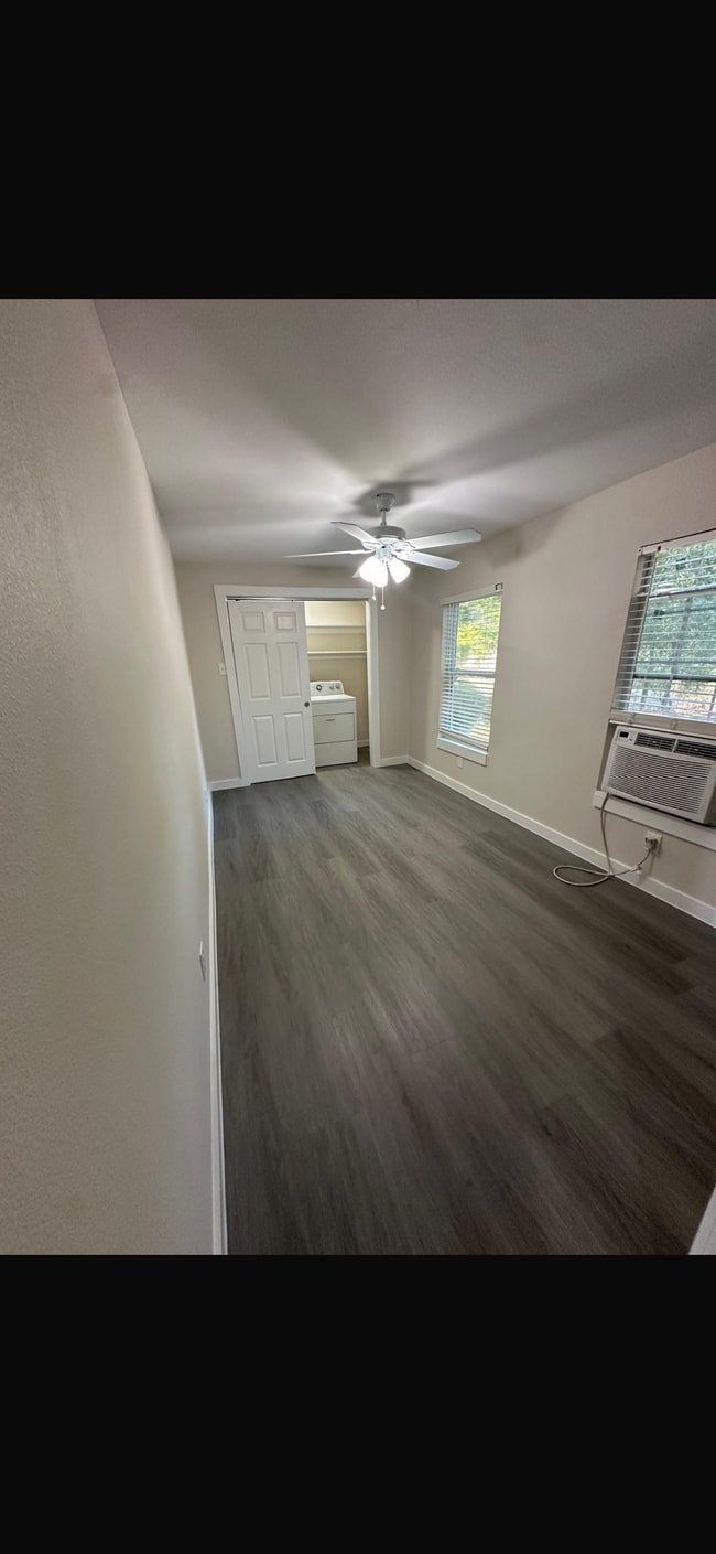 Dining room - 2308 W 6th Ave