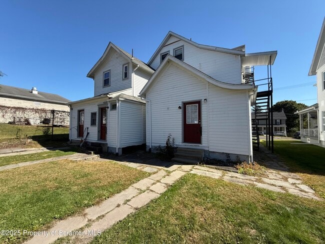 Building Photo - 457 Madison Ave