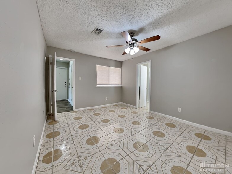 Building Photo - 7434 Tetela Dr