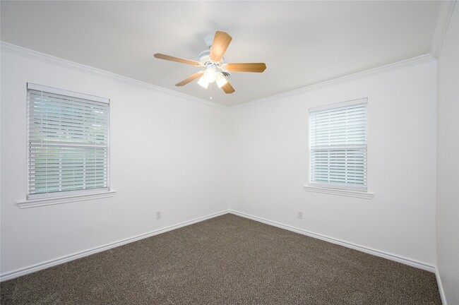 Building Photo - 157 Bob White Rd
