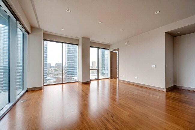 Building Photo - 1600 Post Oak Blvd