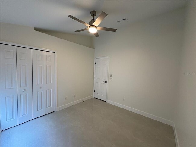 Building Photo - 11215 Crystal Glen Blvd