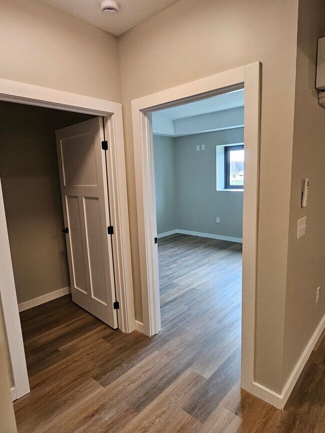 Building Photo - Brand new 1 bed apartment