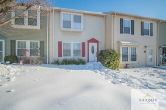 Building Photo - 5 Grandee Ct