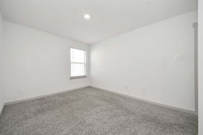 Building Photo - 7806 Cattleman Vly Dr
