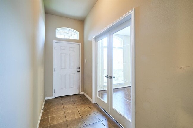 Building Photo - 1218 Maple Ace Dr