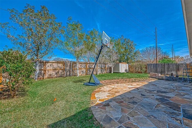 Building Photo - 4903 Knights Branch Dr