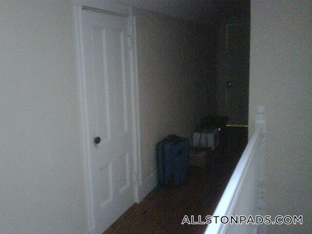 Building Photo - 40 Hooker St