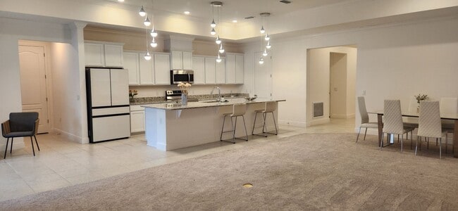 Building Photo - 13795 SW 137th Ct