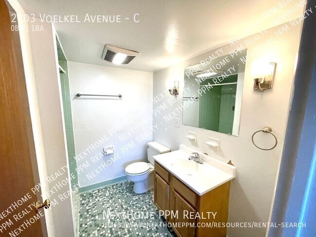 Building Photo - 2703 Voelkel Ave