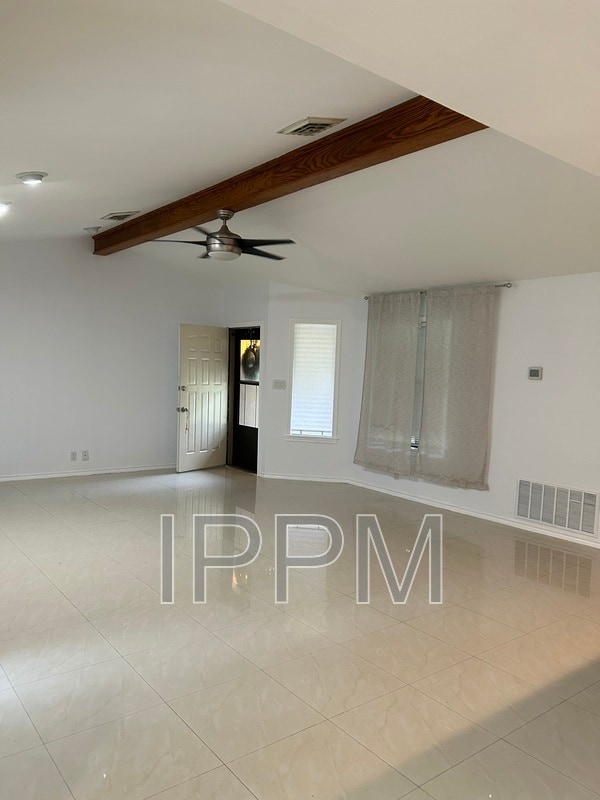 Building Photo - 5610 La Cana Dr