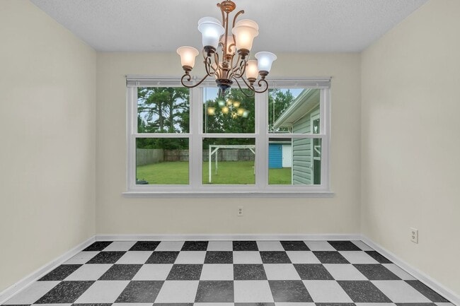 Building Photo - 295 Riggs Rd
