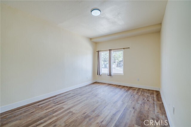 Building Photo - 902 S Hope Ave